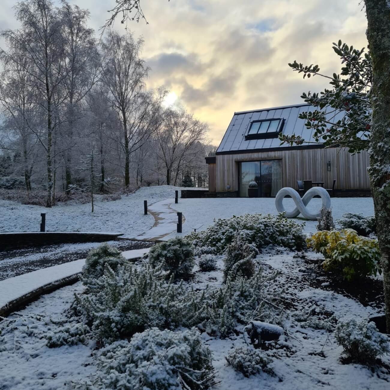The Fell Suites with the Yelena statue by WIlliam Peers blessing the landscape