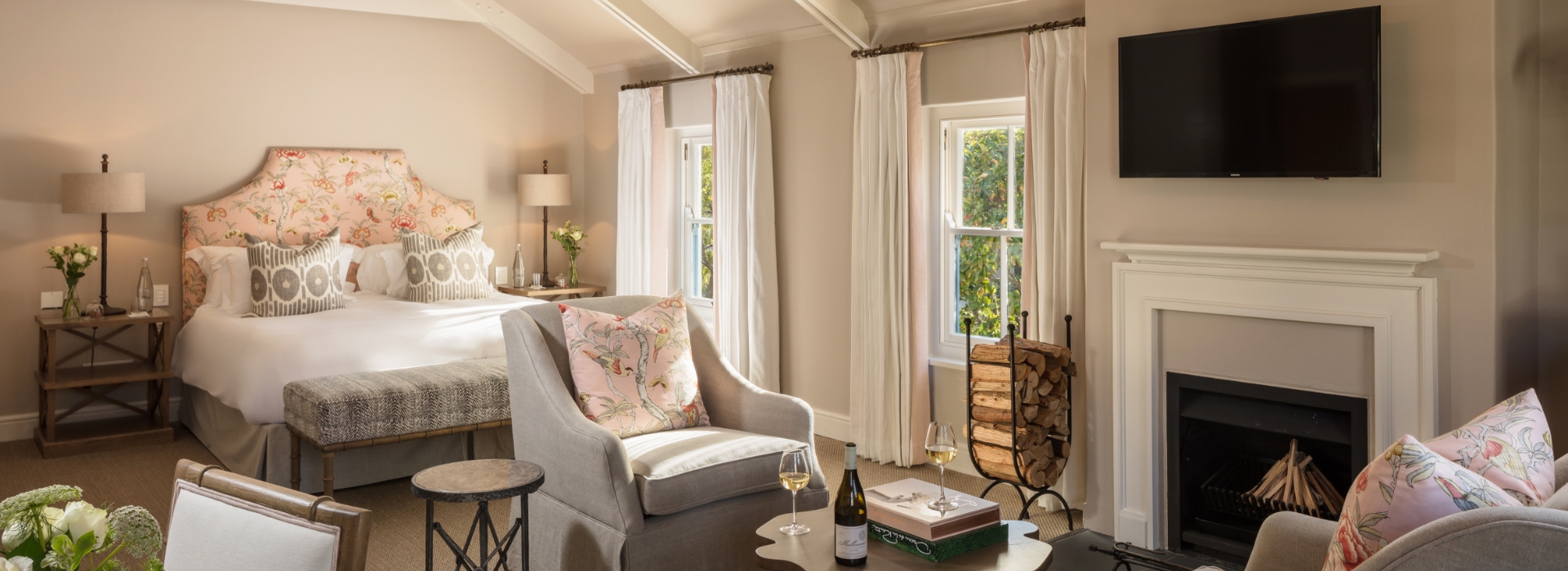 Leeucollection blog - 5 Ways to Enjoy a Suite Stay at Le Quartier Français hero slide 2